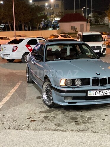 BMW 520 1992, 200,000 km - 2.0 l - Bakı