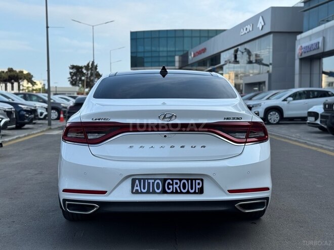 Hyundai Grandeur-2