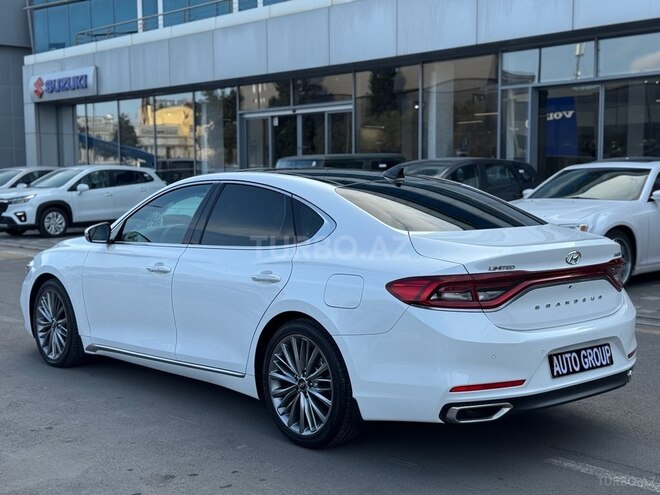 Hyundai Grandeur-4