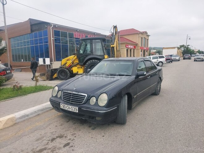 Mercedes E 270 1999, 260,000 km - 2.7 l - Sumqayıt