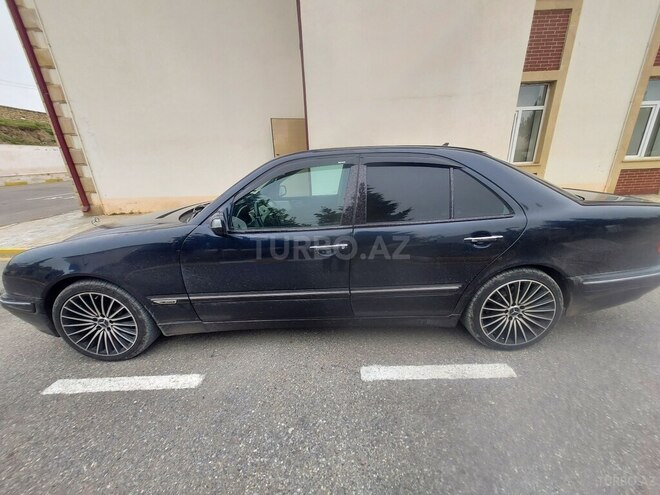 Mercedes E 270 1999, 260,000 km - 2.7 l - Sumqayıt