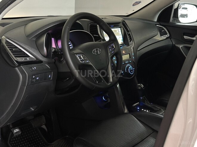 Hyundai Santa Fe-11