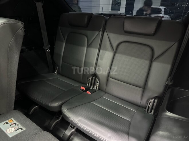 Hyundai Santa Fe-19