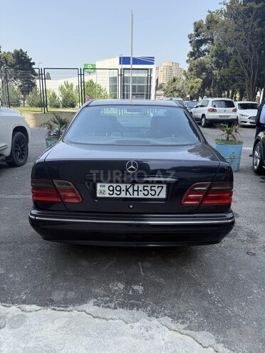 Mercedes E 240 2001, 330,000 km - 2.4 л - Bakı