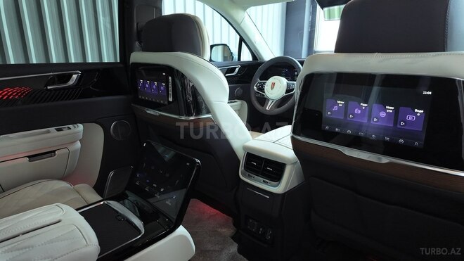 Hongqi E-HS9-14