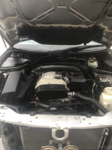 Mercedes E 230 1997, 298,000 km - 2.3 l - Bakı