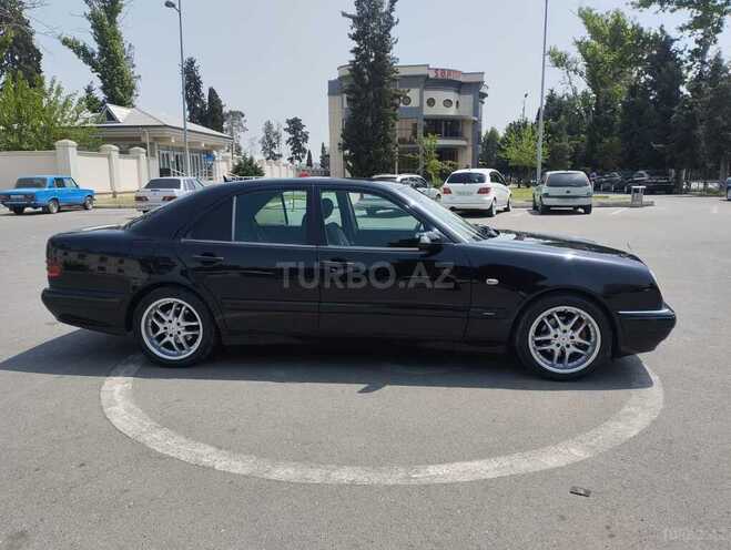 Mercedes E 240 1998, 241,789 km - 2.4 l - Mingəçevir