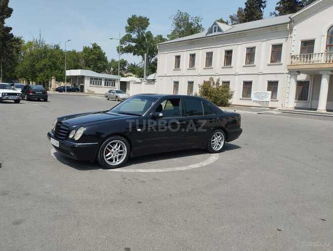 Mercedes E 240 1998, 241,789 km - 2.4 l - Mingəçevir
