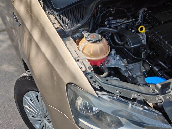 Volkswagen Polo 2018, 256,000 km - 1.6 l - Bakı