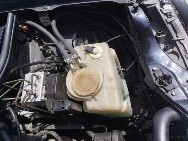 Mercedes E 240 1998, 241,789 km - 2.4 l - Mingəçevir