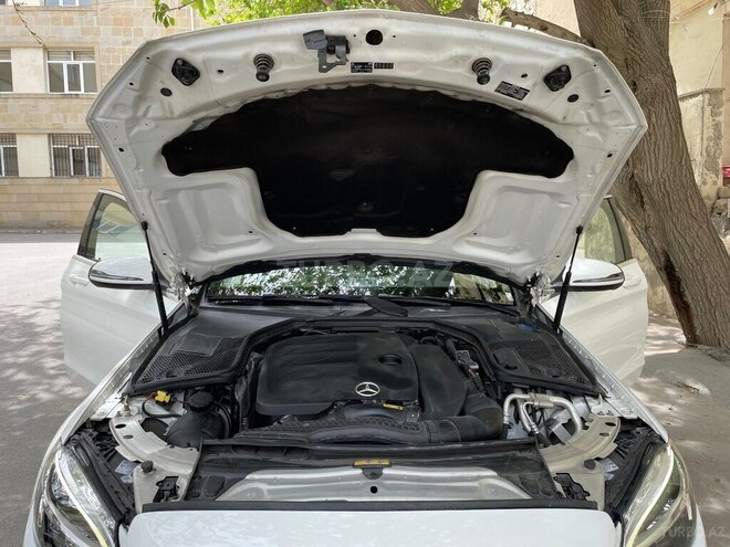 Mercedes C 300 2019, 143,000 km - 2.0 л - Bakı