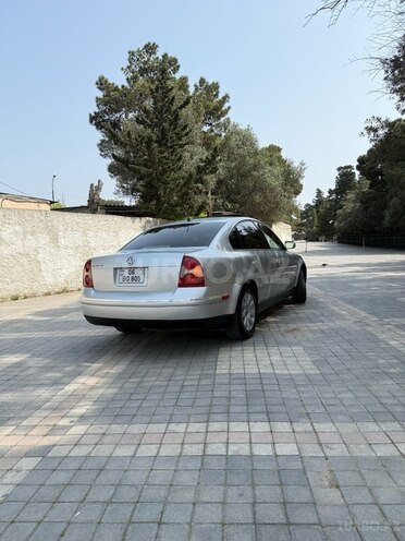 Volkswagen Passat 2003, 236,458 km - 1.8 l - Sumqayıt