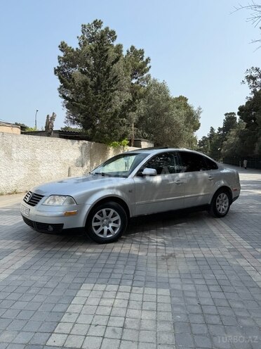 Volkswagen Passat 2003, 236,458 km - 1.8 l - Sumqayıt