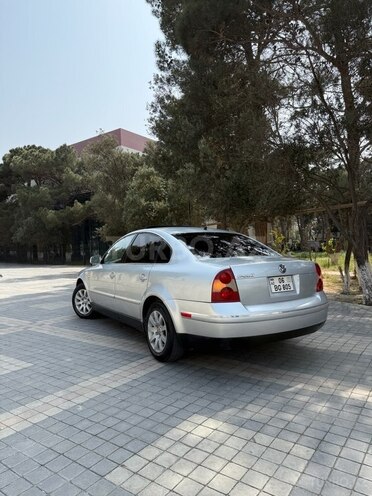 Volkswagen Passat 2003, 236,458 km - 1.8 l - Sumqayıt