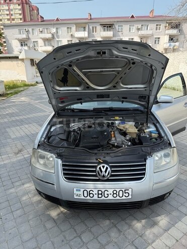 Volkswagen Passat 2003, 236,458 km - 1.8 l - Sumqayıt