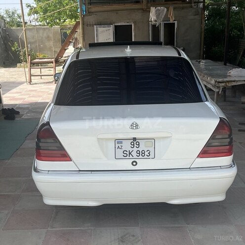 Mercedes C 230 2000, 300,000 km - 2.3 л - Bakı