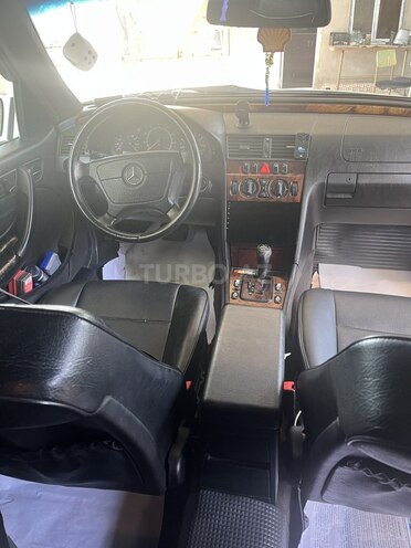 Mercedes C 230 2000, 300,000 km - 2.3 л - Bakı