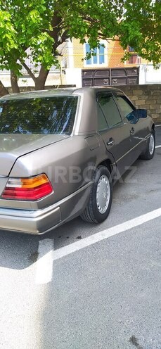 Mercedes C 250 1990, 250,000 km - 2.5 l - Bakı