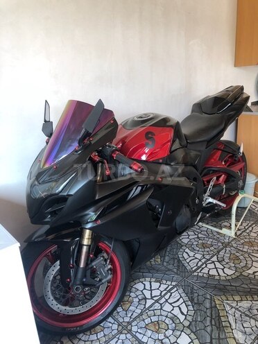Suzuki GSX-R 1000 2009, 350,000 km - 1.0 л - Balakən
