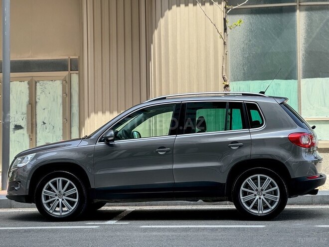 Volkswagen Tiguan 2009, 235,000 km - 2.0 l - Bakı