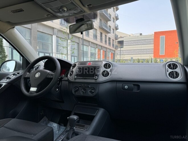 Volkswagen Tiguan 2009, 235,000 km - 2.0 l - Bakı