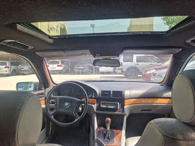 BMW 323 1997, 323,000 km - 2.5 l - Bakı
