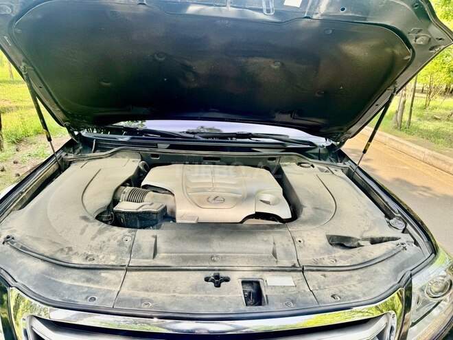 Lexus LX 570 2014, 190,000 km - 5.7 л - Şəmkir