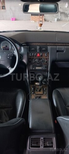 Mercedes E 240 1999, 288,000 km - 2.4 l - Tovuz