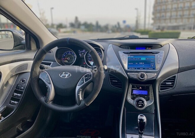 Hyundai Elantra 2013, 298,000 km - 1.8 l - Şəmkir