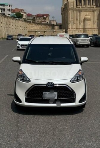 Toyota Sienta 2019, 139,000 km - 1.5 l - Bakı