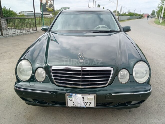 Mercedes E 240 2000, 226,206 km - 2.4 l - Biləsuvar