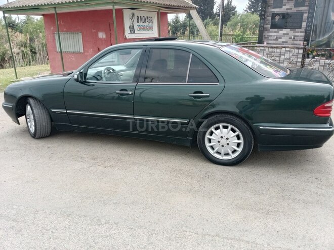 Mercedes E 240 2000, 226,206 km - 2.4 l - Biləsuvar