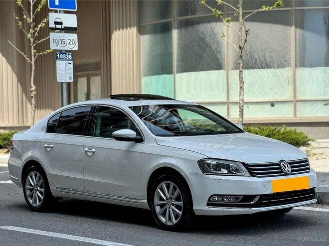 Volkswagen Passat 2013, 235,000 km - 1.8 л - Bakı