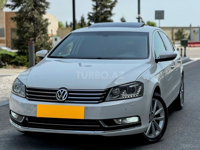 Volkswagen Passat 2013, 235,000 km - 1.8 л - Bakı