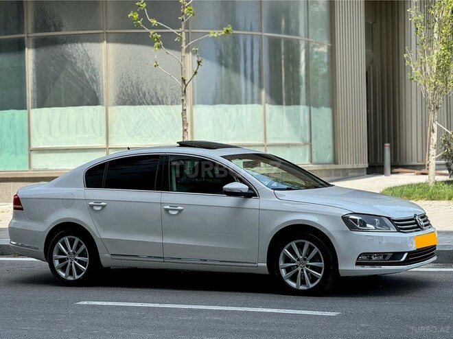 Volkswagen Passat 2013, 235,000 km - 1.8 л - Bakı