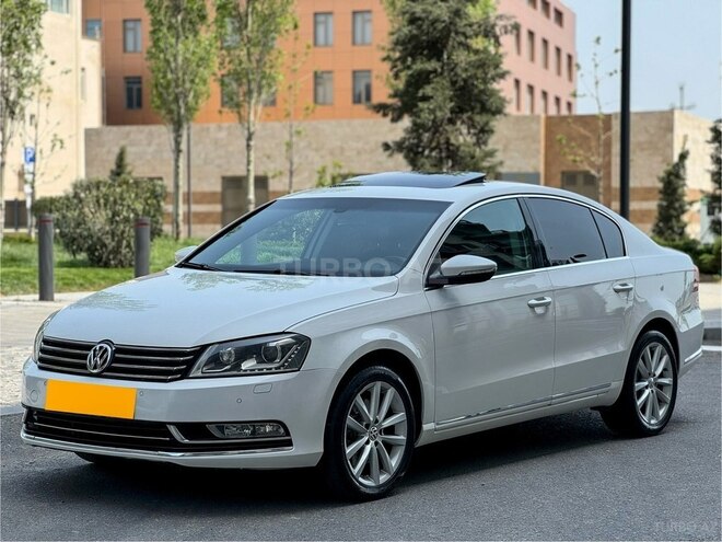 Volkswagen Passat 2013, 235,000 km - 1.8 л - Bakı