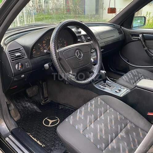 Mercedes C 220 d 2000, 251,000 km - 2.2 l - Bakı