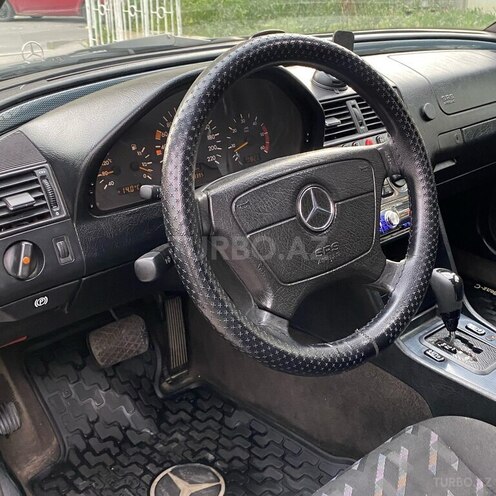 Mercedes C 220 d 2000, 251,000 km - 2.2 l - Bakı