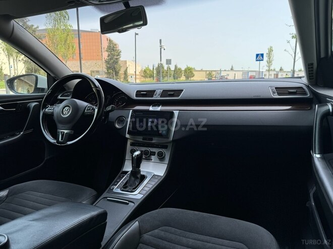 Volkswagen Passat 2013, 235,000 km - 1.8 л - Bakı