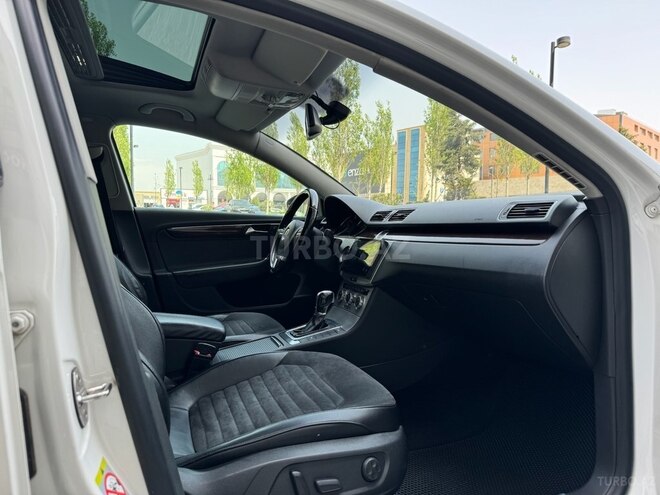 Volkswagen Passat 2013, 235,000 km - 1.8 л - Bakı