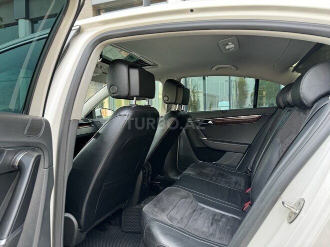 Volkswagen Passat 2013, 235,000 km - 1.8 л - Bakı