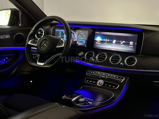 Mercedes E 200-12