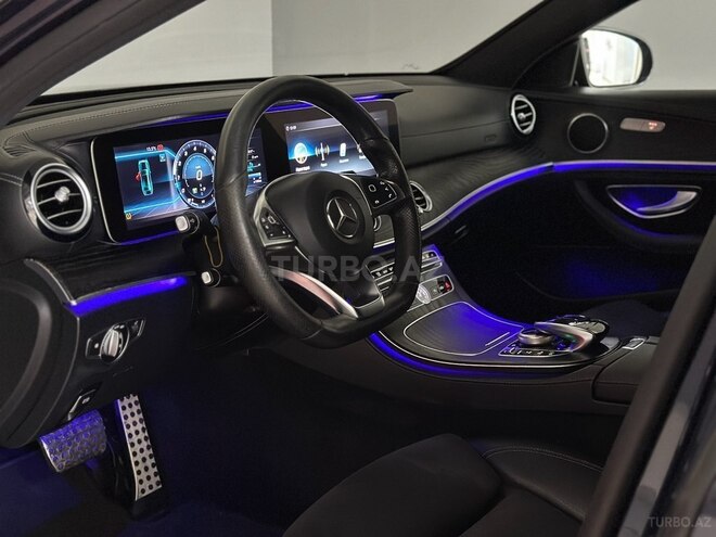 Mercedes E 200-20