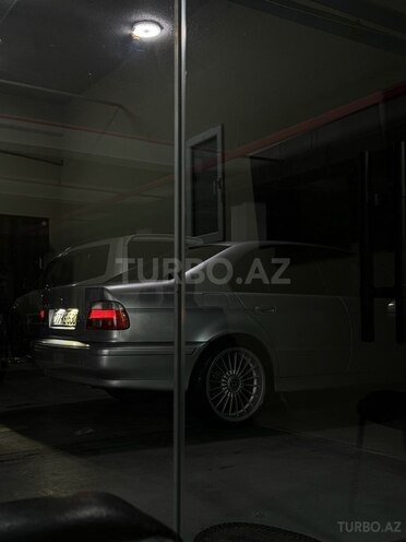 BMW 530 2001, 284,000 km - 3.0 l - Bakı