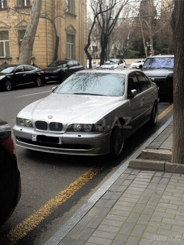 BMW 530 2001, 284,000 km - 3.0 l - Bakı