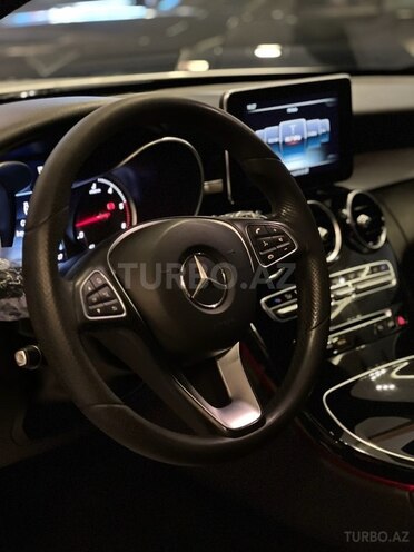Mercedes C 220 d-11