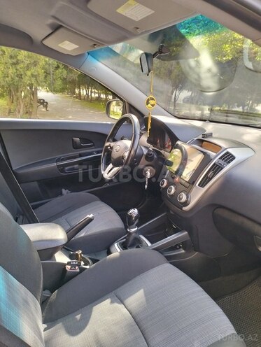 Kia Ceed 2011, 307,000 km - 1.6 l - Sumqayıt