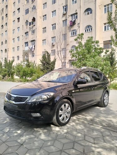 Kia Ceed 2011, 307,000 km - 1.6 l - Sumqayıt