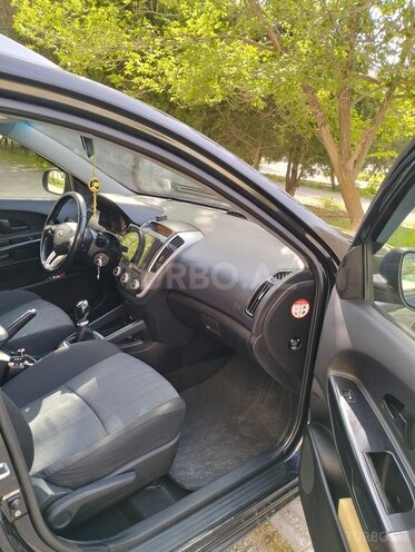 Kia Ceed 2011, 307,000 km - 1.6 l - Sumqayıt