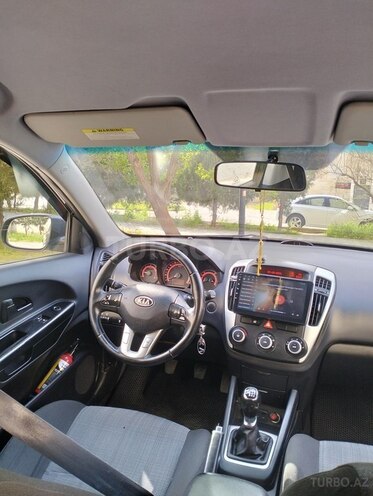 Kia Ceed 2011, 307,000 km - 1.6 l - Sumqayıt
